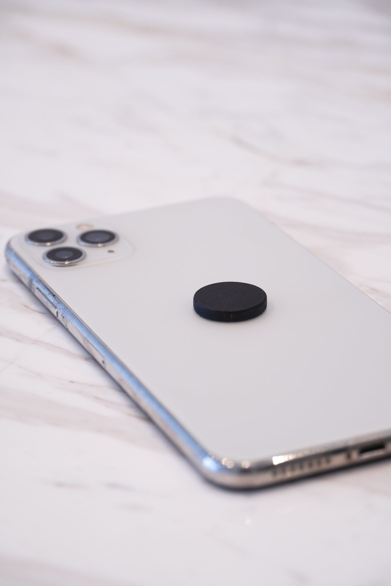 Unpolished Shungite Round Plate for Cellphones